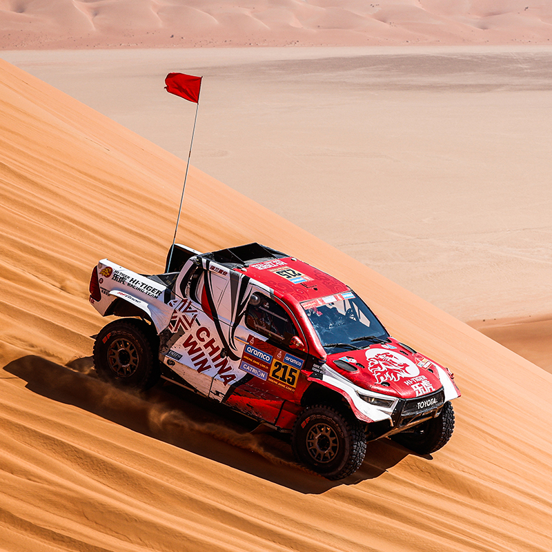 Vehicle-Mounted Off-Road Flagpoles