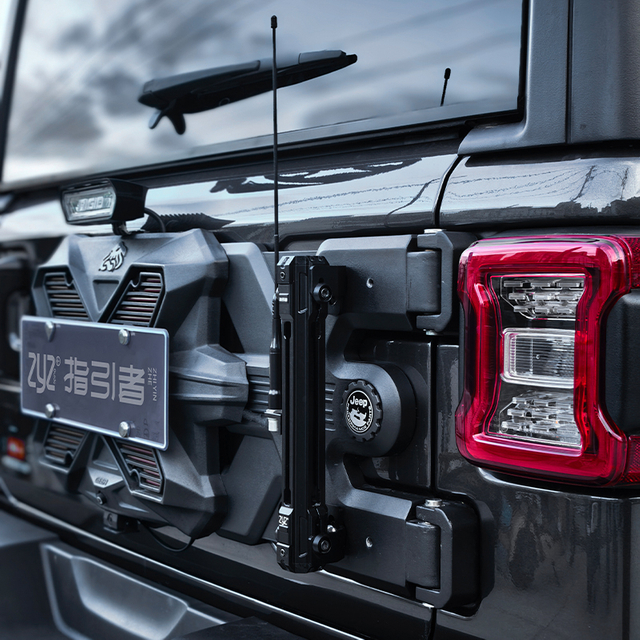 ZYZ Heavy-Duty Tailgate Hinge Antenna & Flag Mount (For Jeep Wrangler JK & JL)